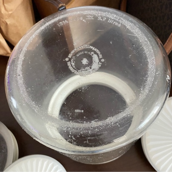 3 Tupperware Canisters - Picture 13 of 14